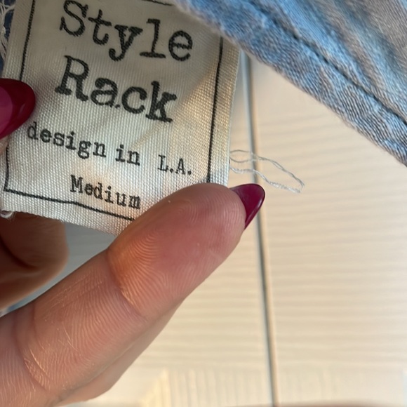 Style Rack chambray style romper - Picture 3 of 3